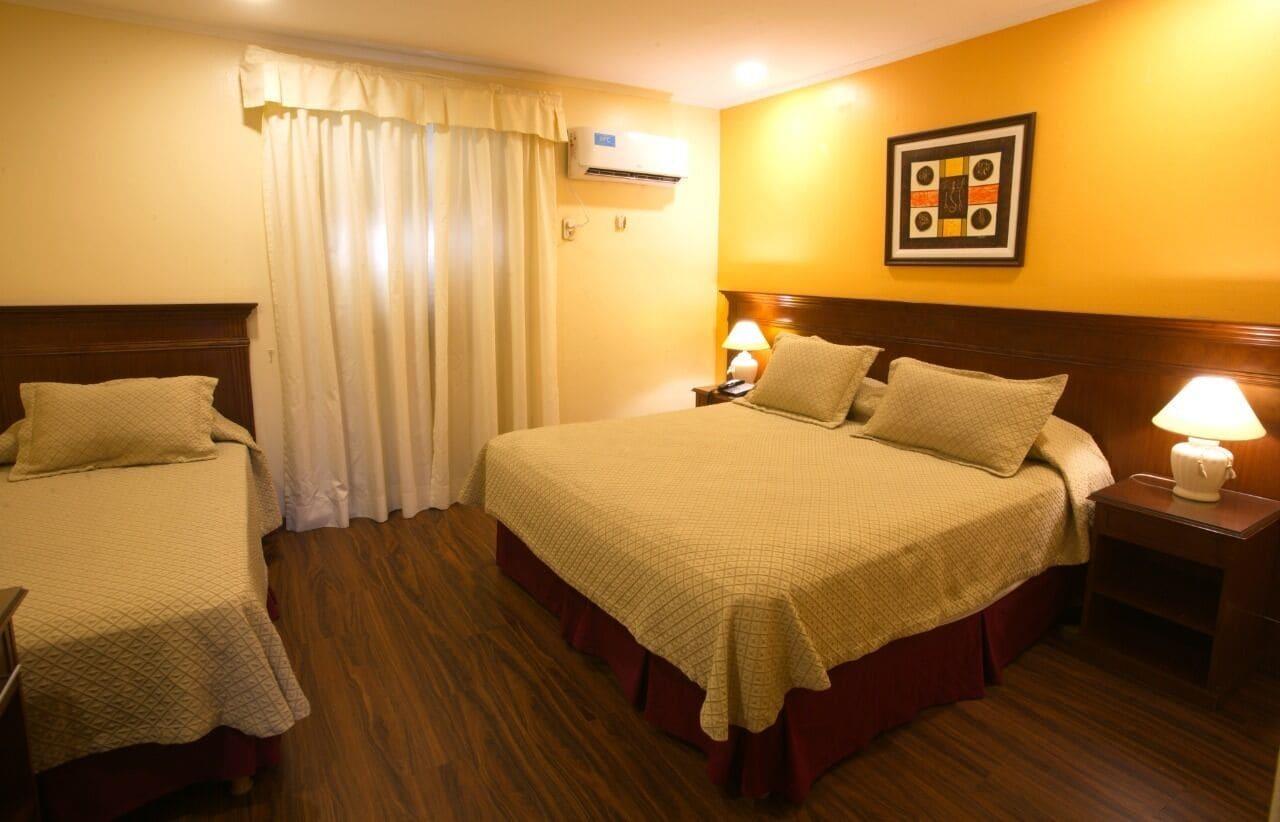 Ritz Hotel מנדוזה מראה חיצוני תמונה