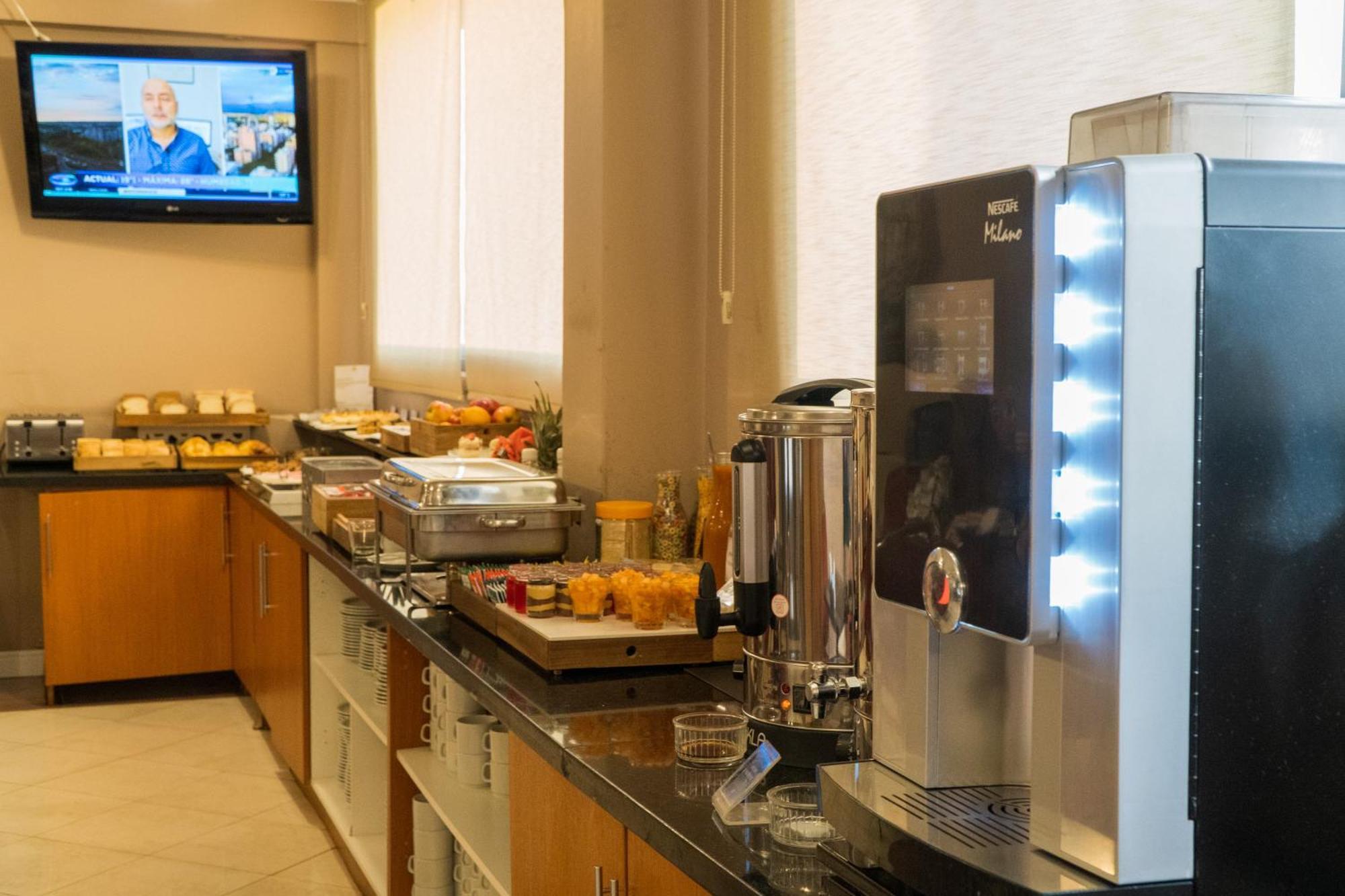 Ritz Hotel מנדוזה מראה חיצוני תמונה