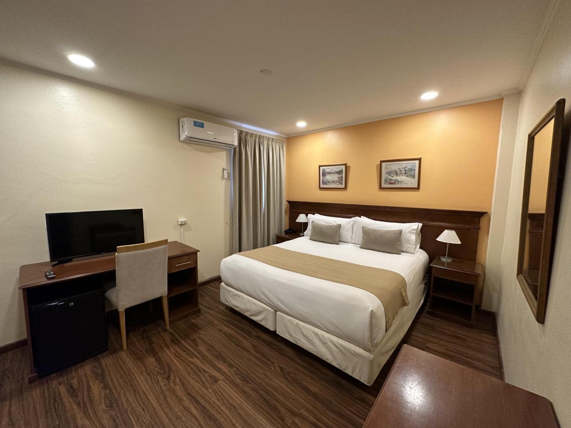 Ritz Hotel מנדוזה מראה חיצוני תמונה