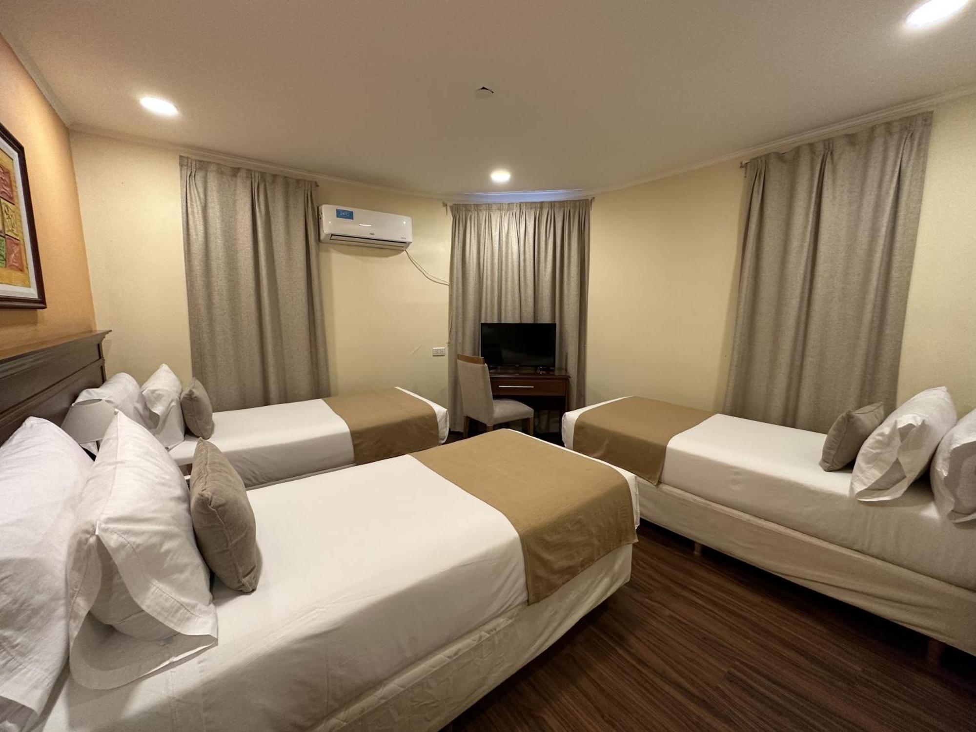 Ritz Hotel מנדוזה מראה חיצוני תמונה