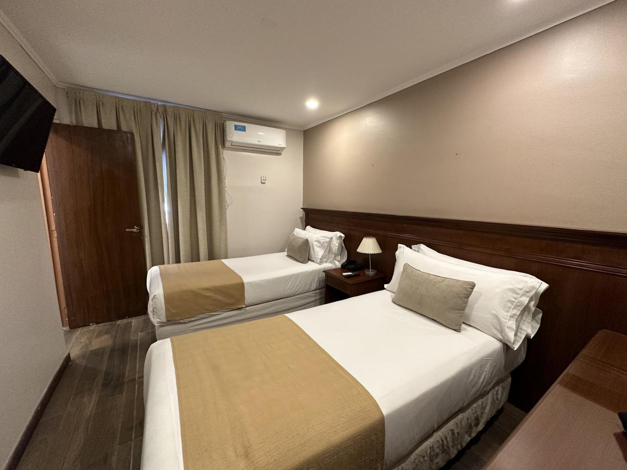 Ritz Hotel מנדוזה מראה חיצוני תמונה